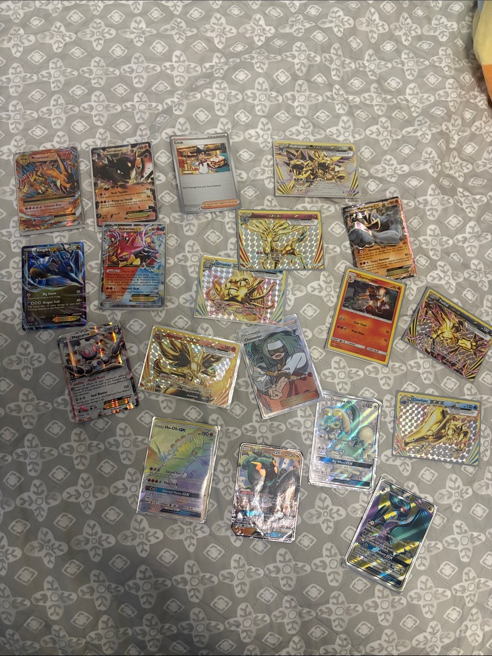 Pokemon Gold and Multicolor Holo Trading Card Lot